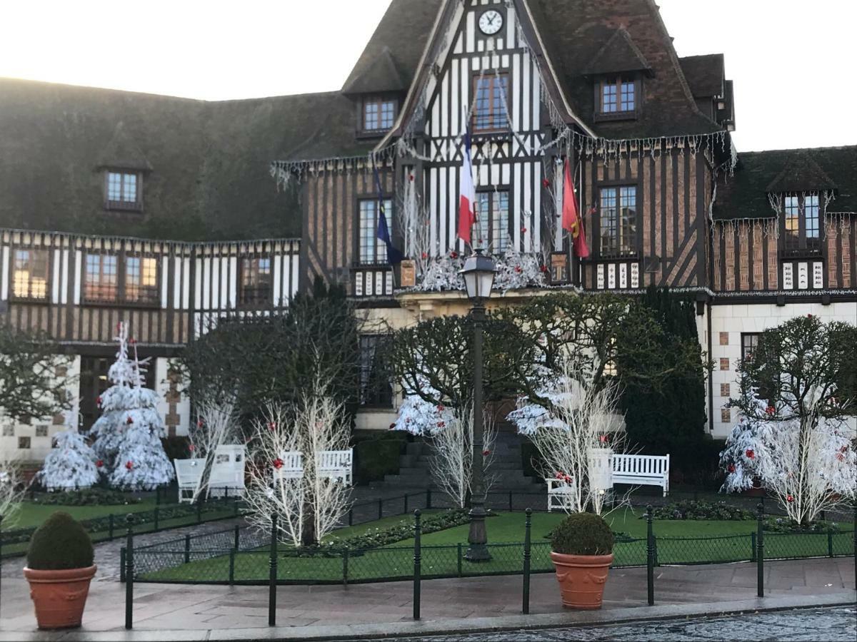 Le Royal Apartment Deauville Ngoại thất bức ảnh